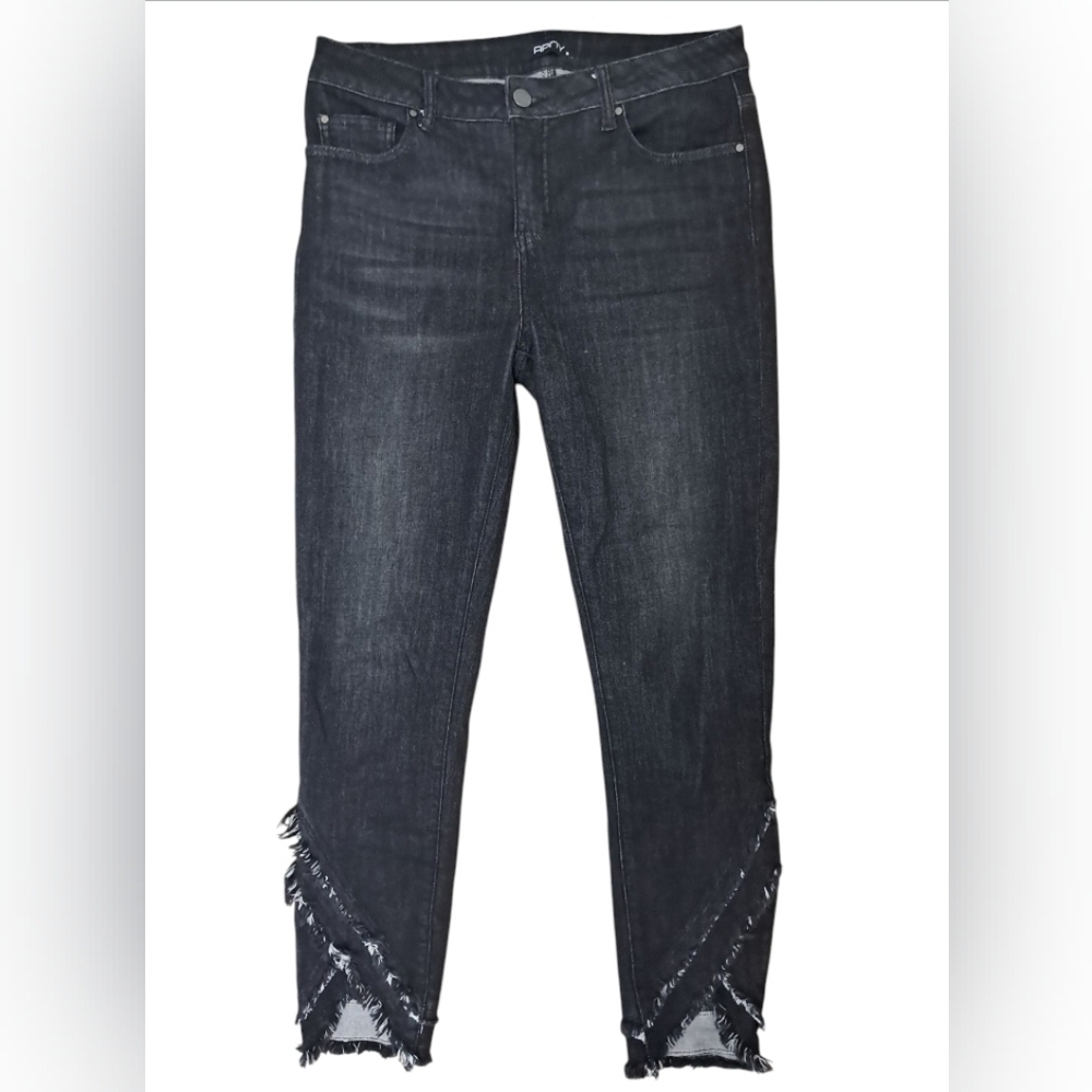 AP. NY Liberty Asymmetric Raw Hem Black Jeans Women’s 8 Cropped Slim - Picture 16 of 16